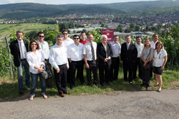 groß